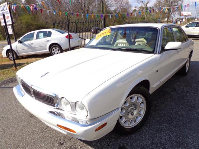 JAGUAR XJ8 2003 photo 4