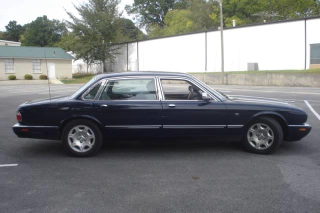 JAGUAR XJ8 2003 photo 13