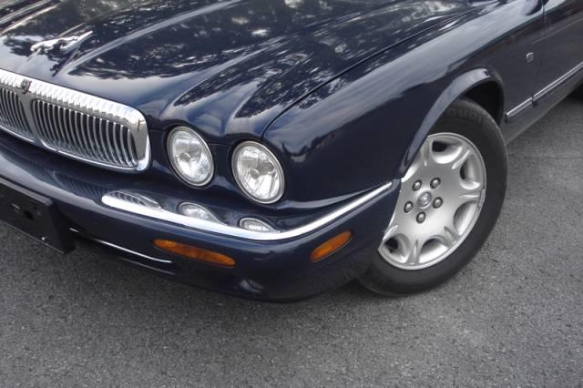 JAGUAR XJ8 2003 photo 14