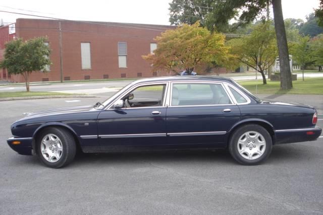 JAGUAR XJ8 2003 photo 30