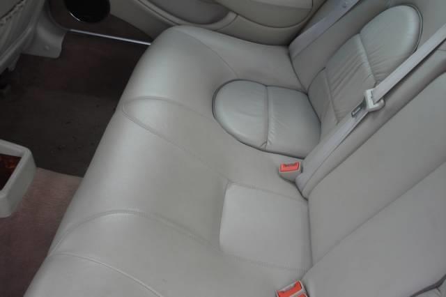 JAGUAR XJ8 2003 photo 36