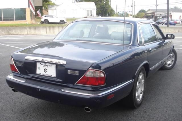 JAGUAR XJ8 2003 photo 42