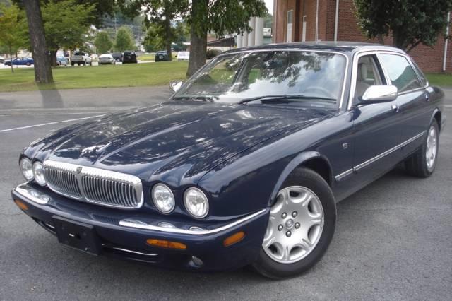JAGUAR XJ8 2003 photo 44