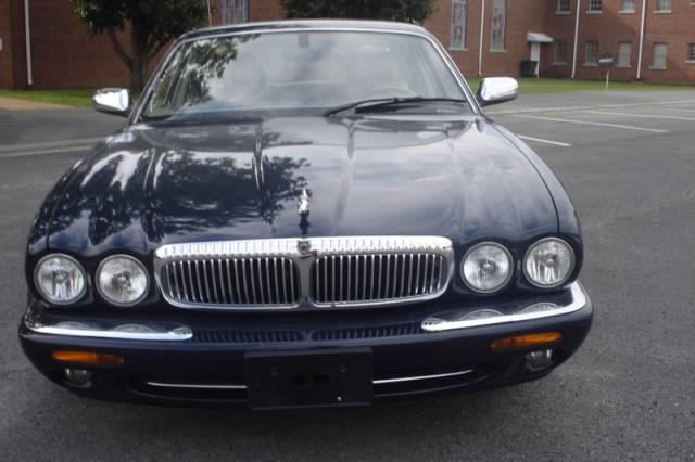 JAGUAR XJ8 2003 photo 6