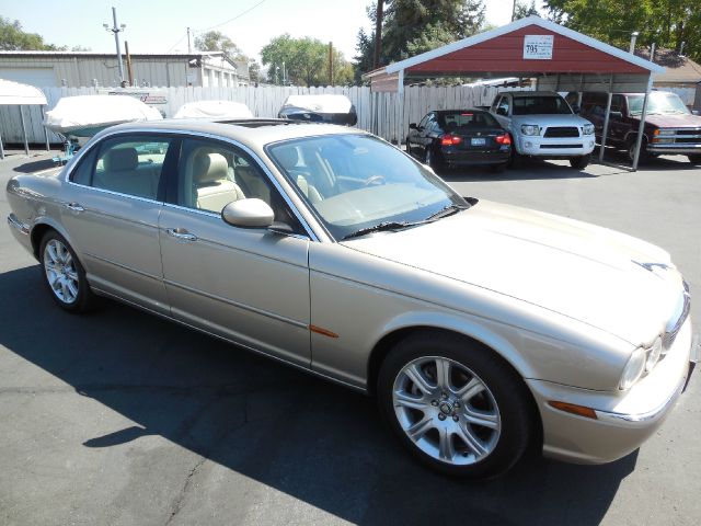 JAGUAR XJ8 2005 photo 4
