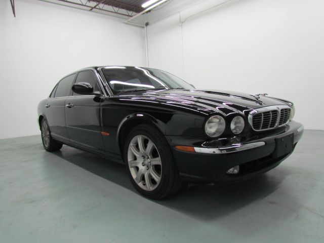 JAGUAR XJ8 2005 photo 1
