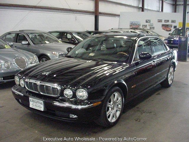 JAGUAR XJ8 2005 photo 2
