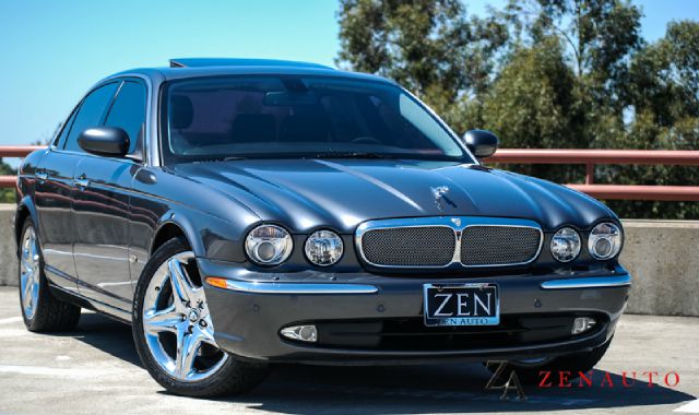 JAGUAR XJ8 2006 photo 3