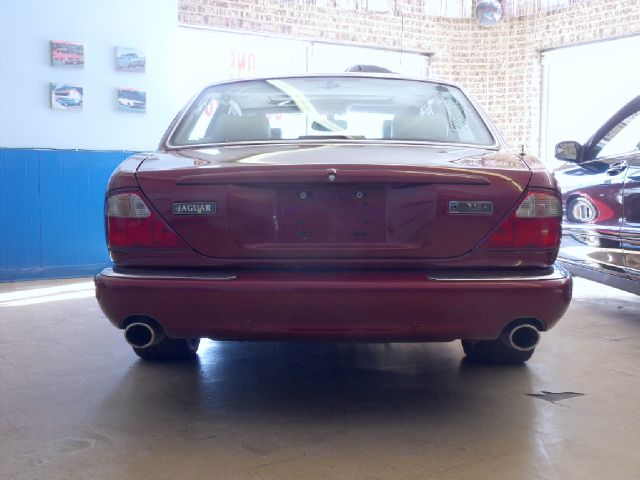 JAGUAR XJR 2001 photo 2
