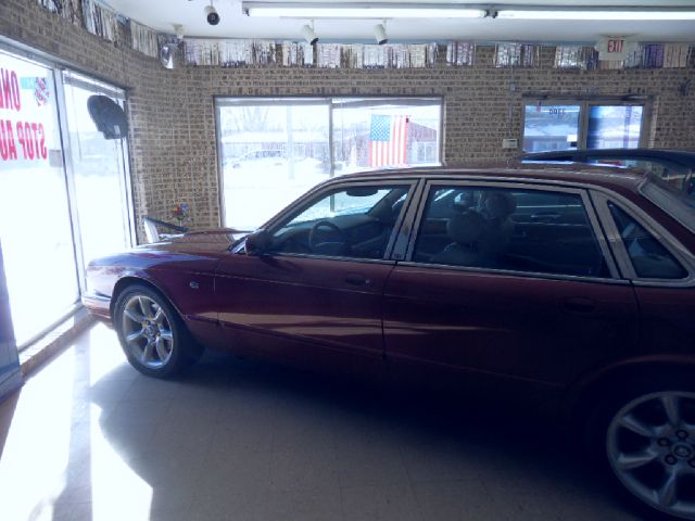 JAGUAR XJR 2001 photo 3