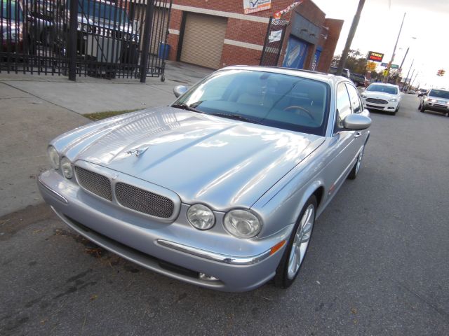 JAGUAR XJR 2005 photo 2