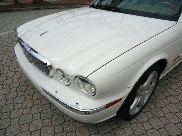 JAGUAR XJ Series 2005 photo 17