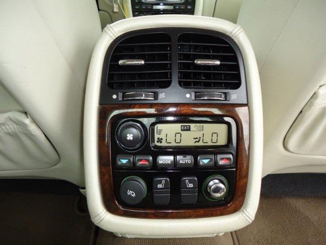 JAGUAR XJ Series 2005 photo 19