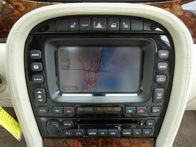 JAGUAR XJ Series 2005 photo 8