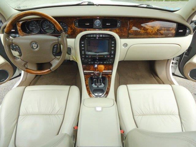 JAGUAR XJ Series 2005 photo 2