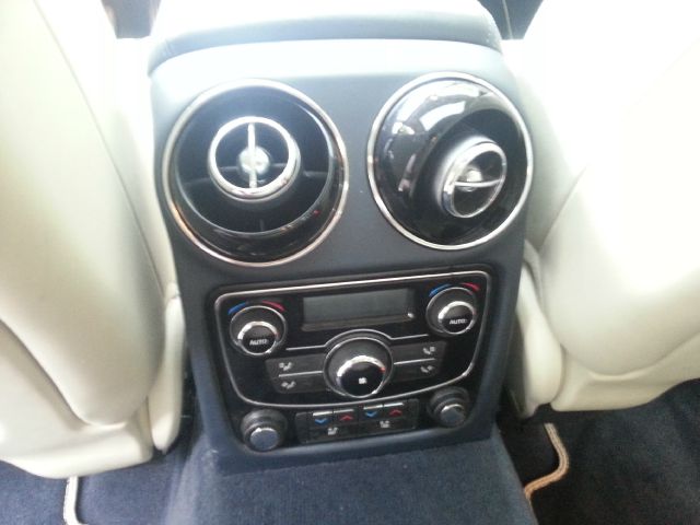 JAGUAR XJ Series 2011 photo 26