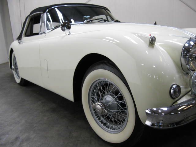 JAGUAR XK 1957 photo 10