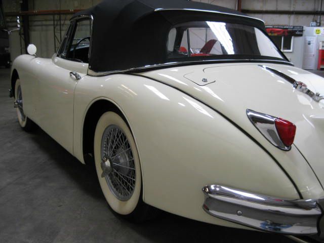 JAGUAR XK 1957 photo 28
