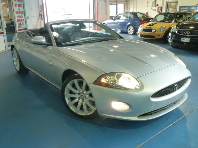 JAGUAR XK 2WD Crew Cab SWB XE FFV Convertible