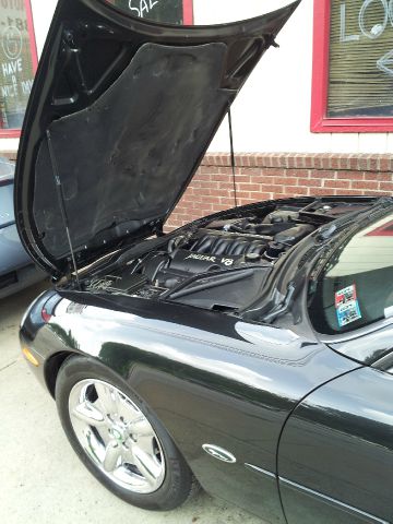 JAGUAR XK8 1997 photo 18