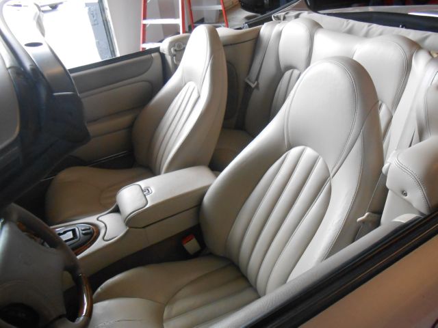 JAGUAR XK8 1998 photo 4