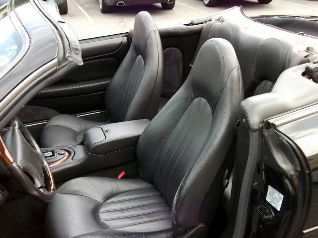JAGUAR XK8 1999 photo 5