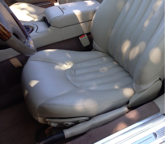 JAGUAR XK8 2000 photo 22