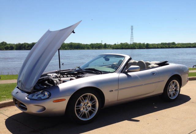 JAGUAR XK8 2000 photo 27