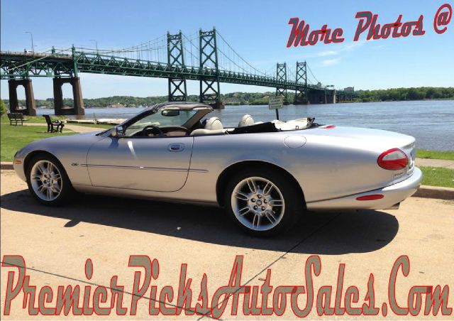 JAGUAR XK8 2000 photo 29