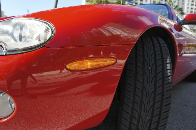 JAGUAR XK8 2001 photo 4