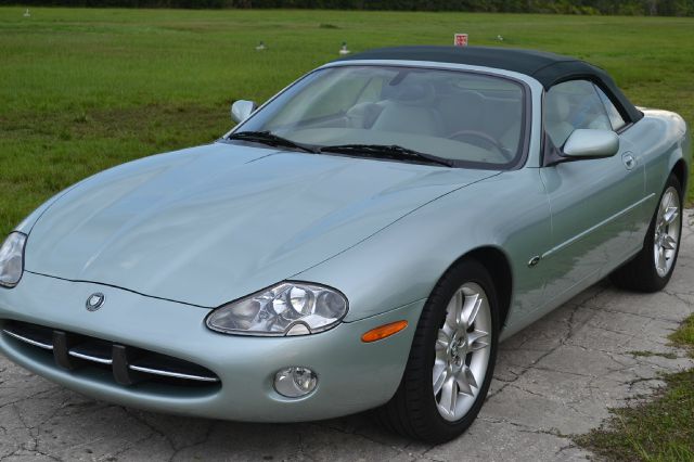 JAGUAR XK8 2001 photo 3