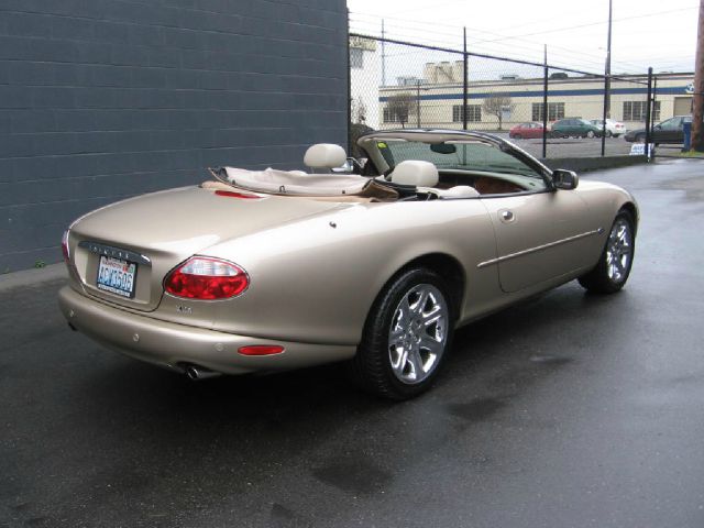 JAGUAR XK8 2001 photo 1