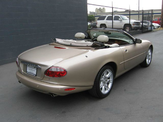 JAGUAR XK8 2002 photo 1