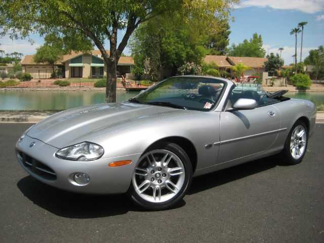 JAGUAR XK8 2002 photo 3