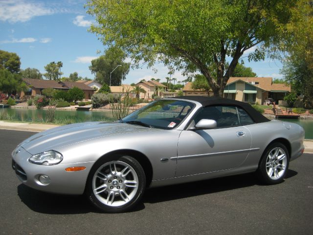 JAGUAR XK8 2002 photo 4