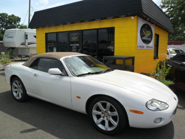 JAGUAR XK8 2004 photo 8