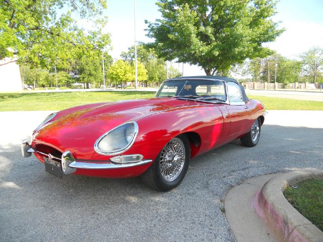 JAGUAR XKE SERIES 1 ROASTER 1966 photo 19