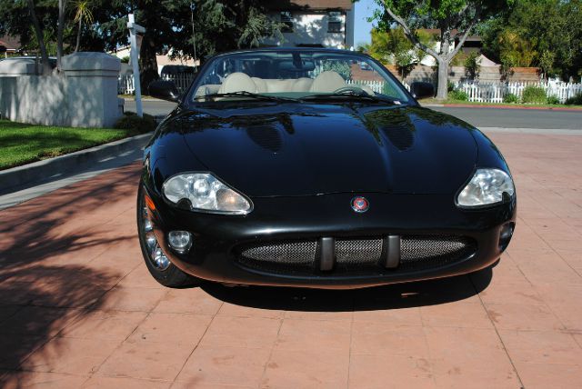 JAGUAR XKR 2000 photo 2