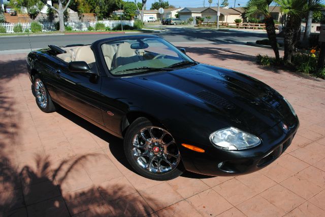 JAGUAR XKR 2000 photo 3