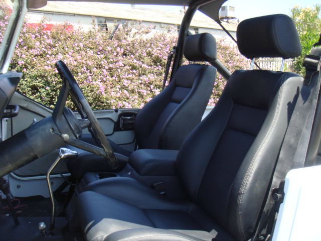 Jeep CJ7 1983 photo 4