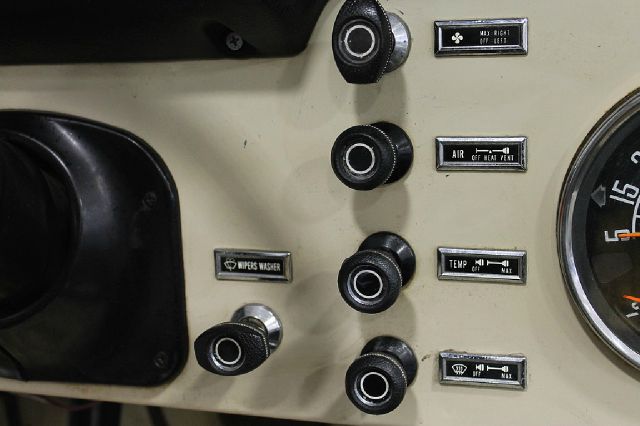 Jeep CJ7 1984 photo 43