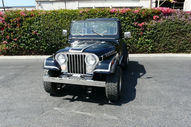 Jeep CJ7 1985 photo 2