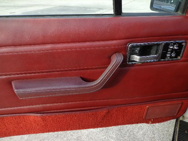 Jeep Cherokee 1985 photo 15