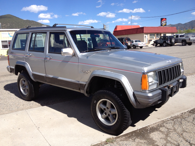 Jeep Cherokee 1992 photo 7