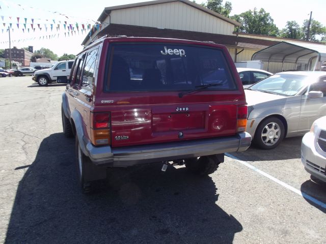 Jeep Cherokee 1992 photo 2
