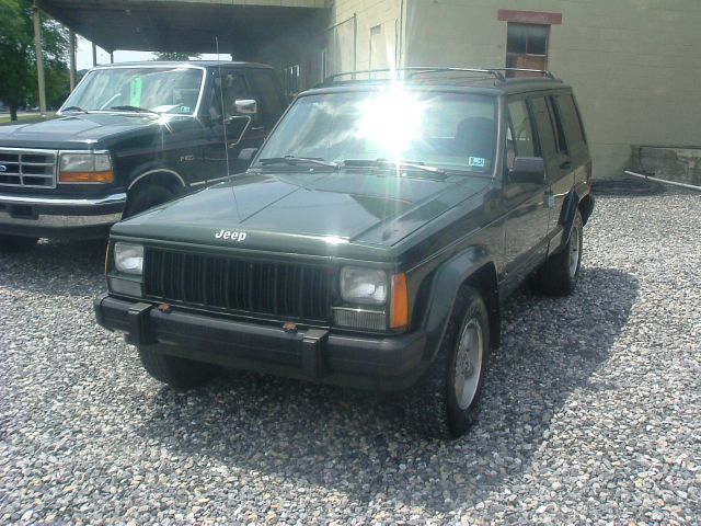 Jeep Cherokee 1996 photo 1