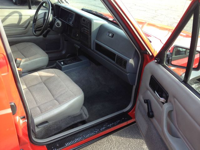 Jeep Cherokee 1996 photo 3