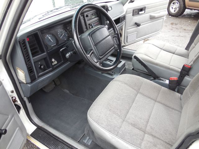 Jeep Cherokee 1996 photo 3