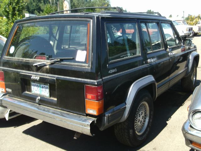 Jeep Cherokee 1996 photo 2