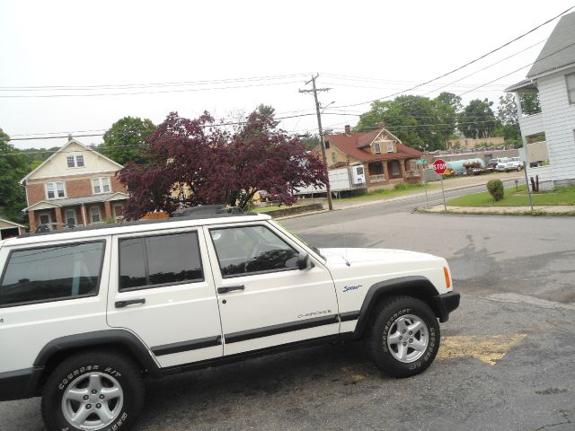 Jeep Cherokee 1997 photo 1